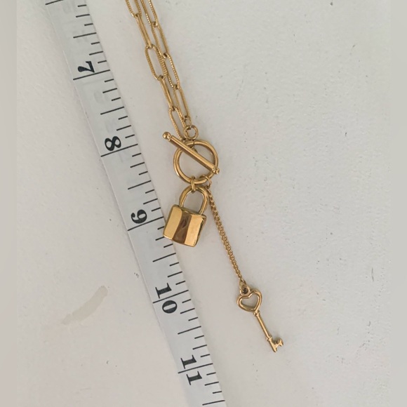 Stainless steel heart key toggle necklace - Picture 4 of 4